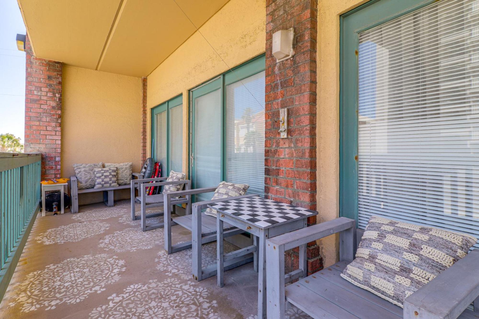 Luxe South Padre Condo With Pool - Walk To Beach! South Padre Island Exteriér fotografie