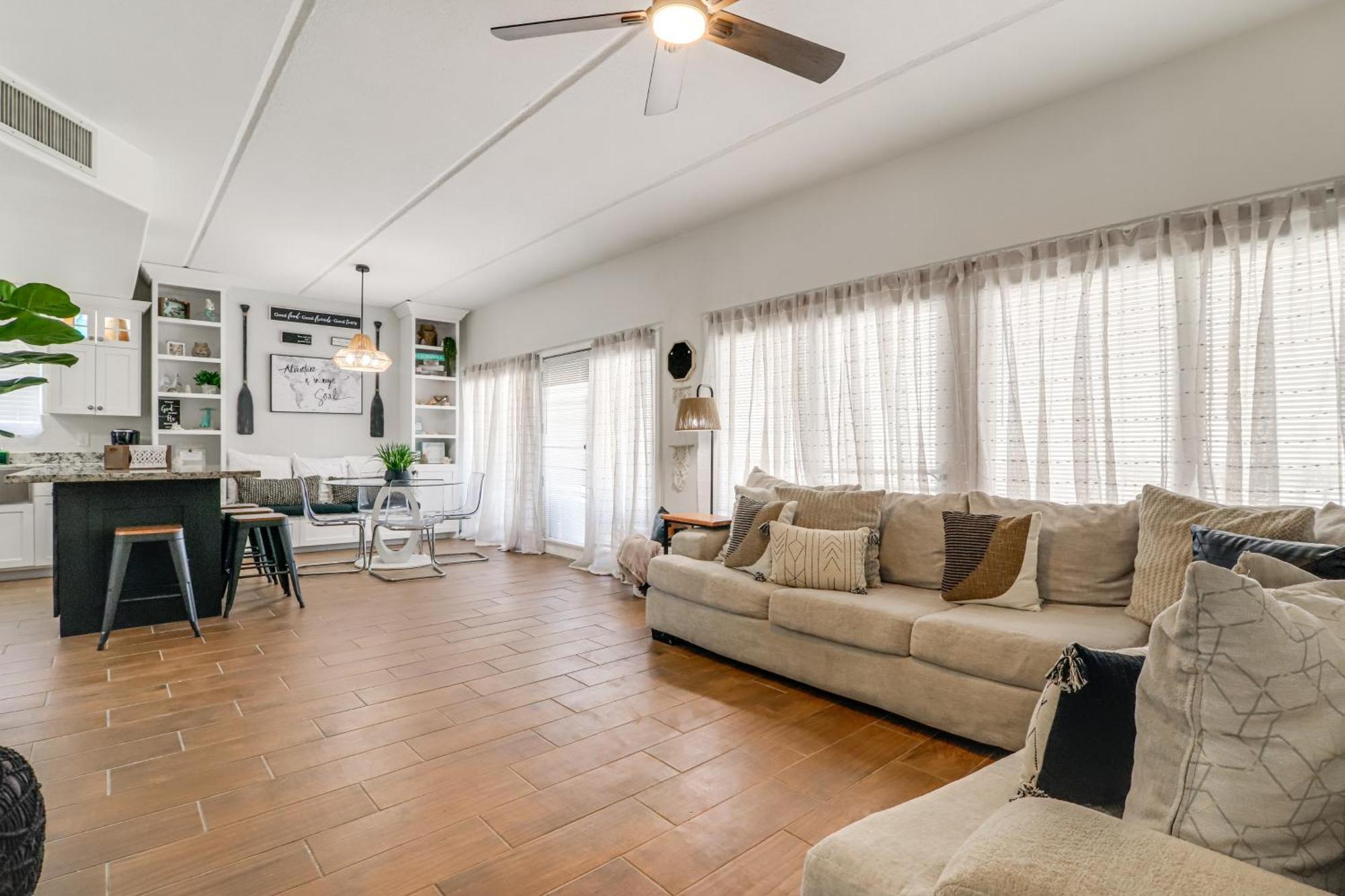 Luxe South Padre Condo With Pool - Walk To Beach! South Padre Island Exteriér fotografie